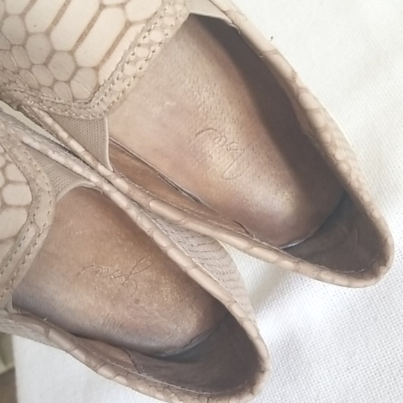 Joie Kidmore Croc Print Sneakers - Picture 7 of 7